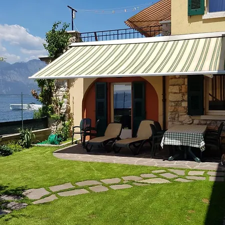 Casa Spiaggia Apartment Brenzone sul Garda